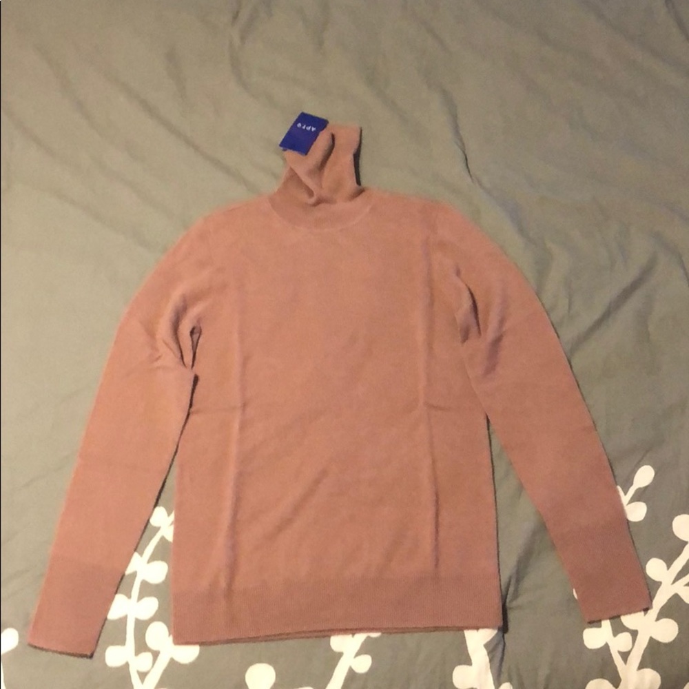 Cashmere Turtleneck